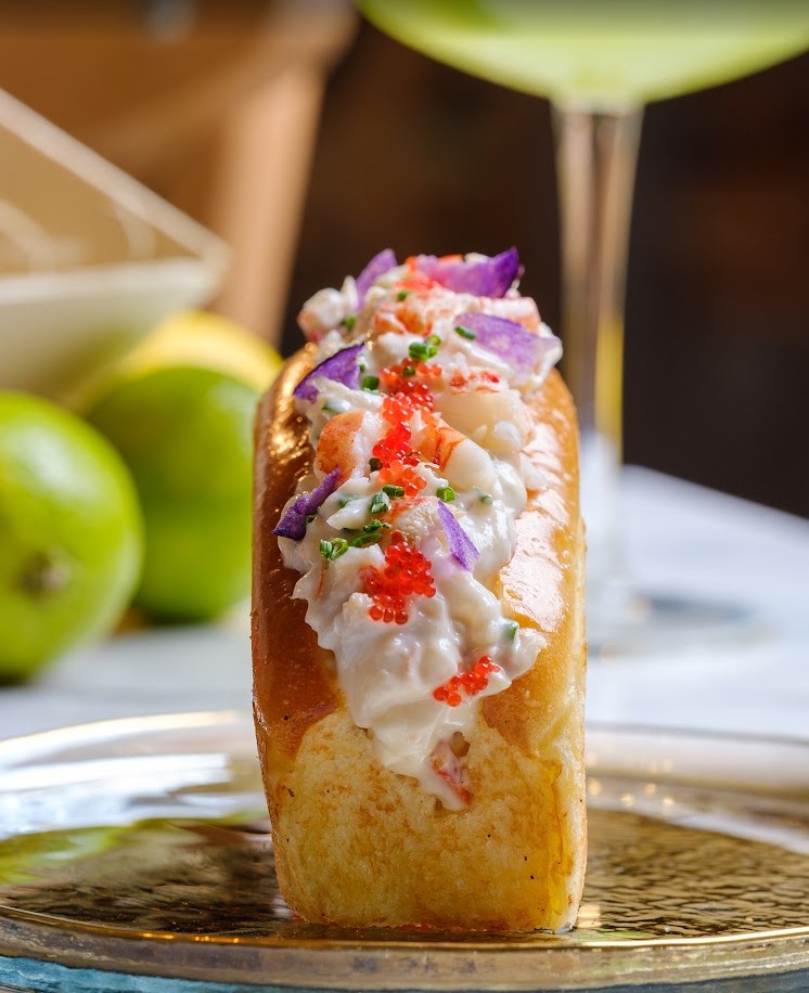Lobster roll — Brutangerie food editorial